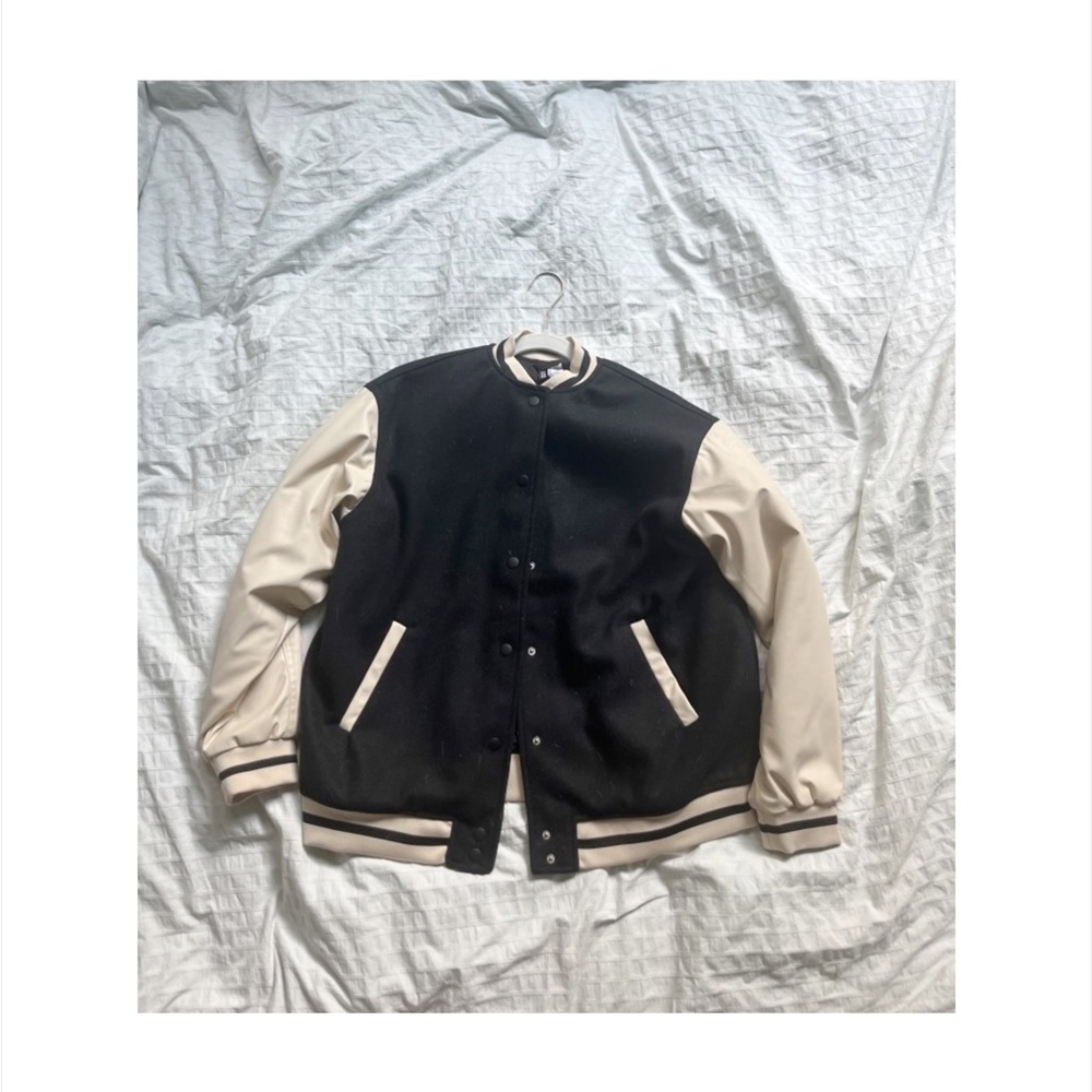 H&M Divided letterman jacket